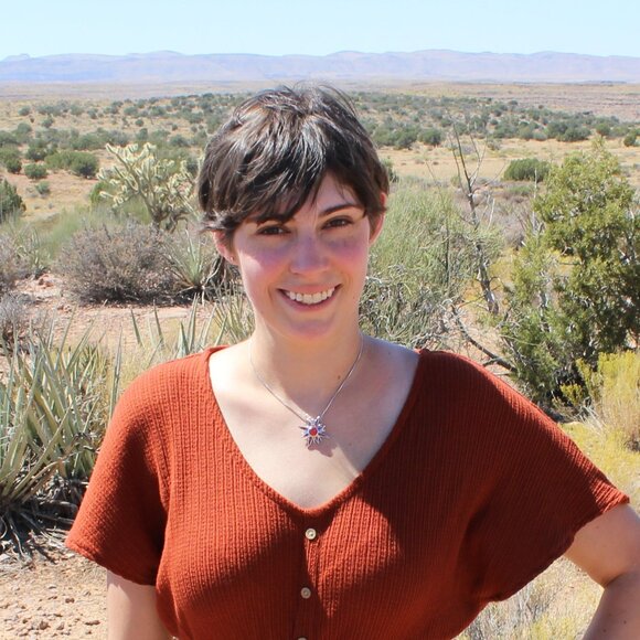 Meet your Posher: Samm - Picture 1 of 1